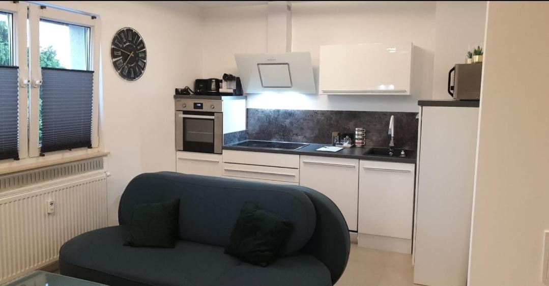 Apartment Mit Schoener, Moderner Einrichtung โคโลญ ภายนอก รูปภาพ